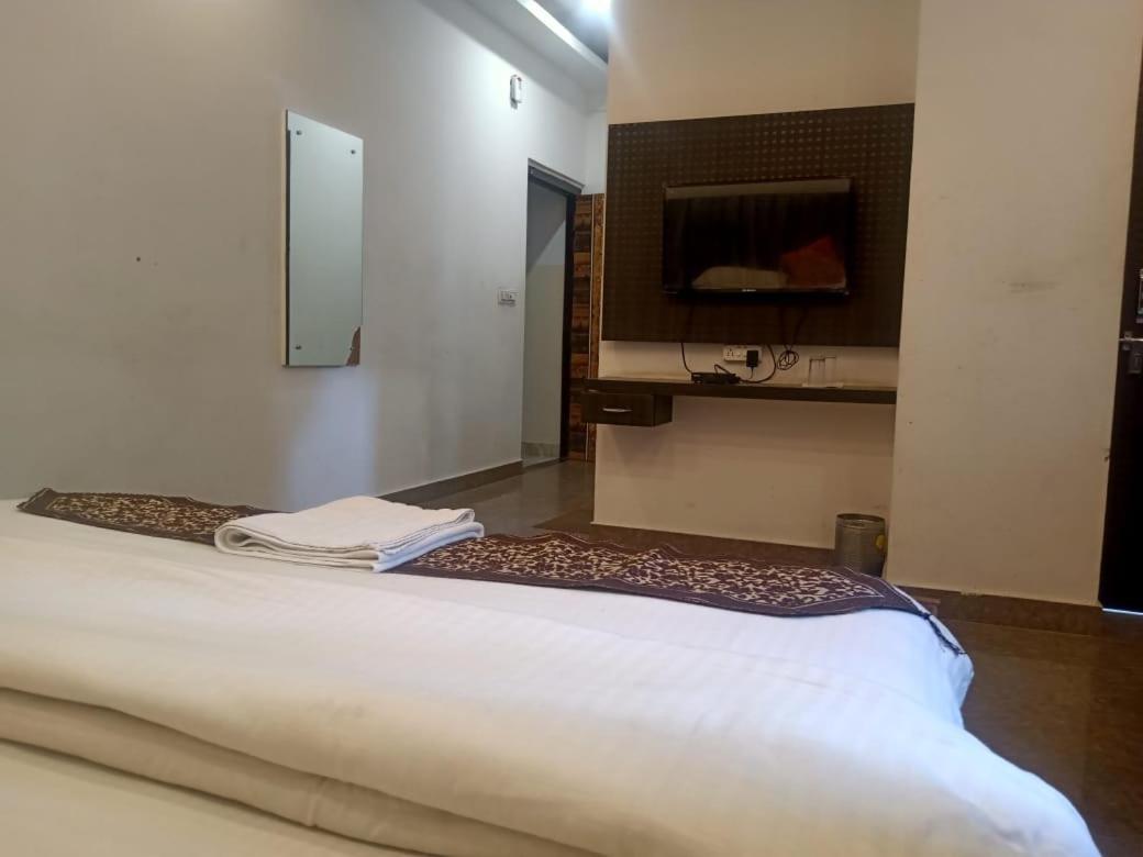 Hotel Rajshree Tanakpur Εξωτερικό φωτογραφία